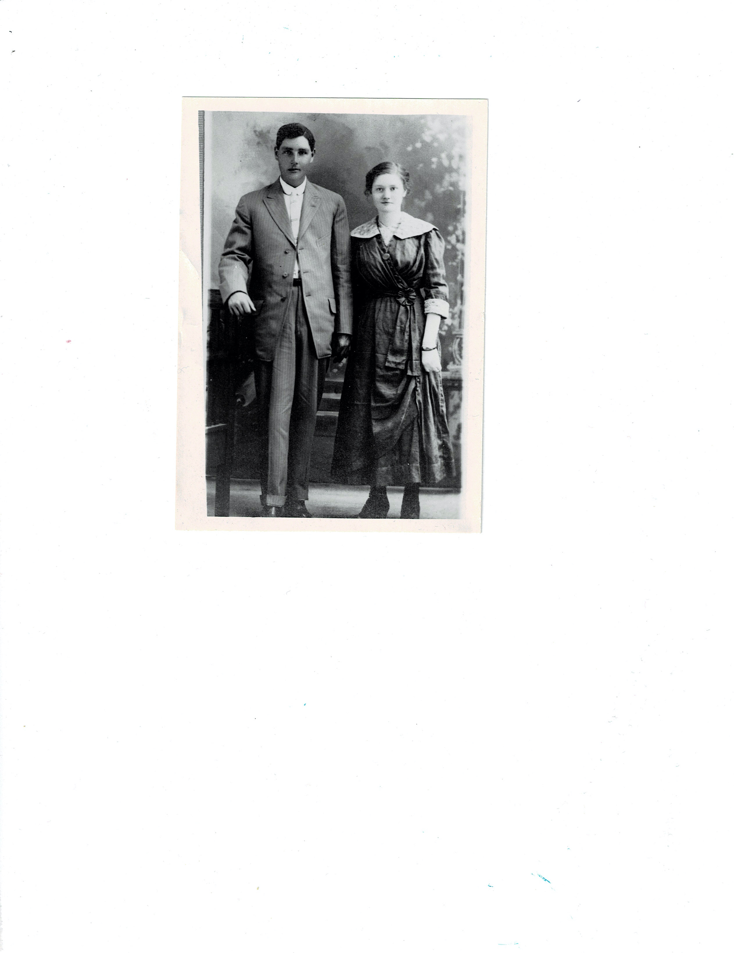 Grdpa and Grdma Harris.jpg
